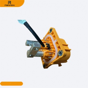 New energy vehicle plug 550251-05587